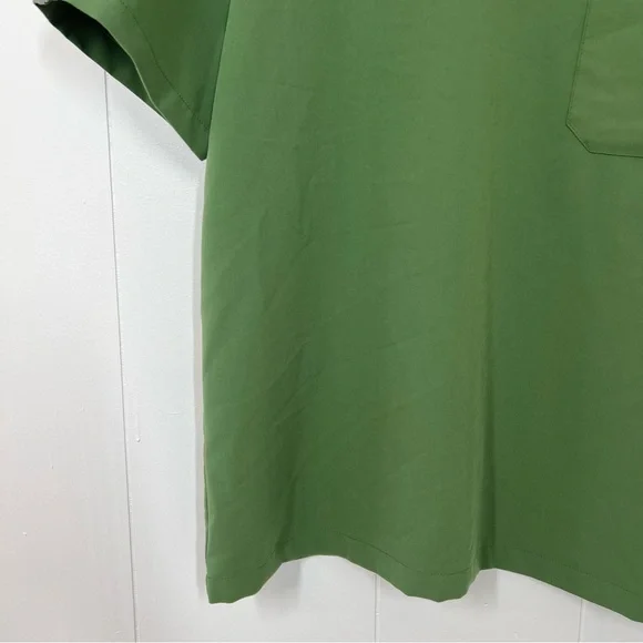 Figs Green Leon Scrub Top - Picture 6 of 15